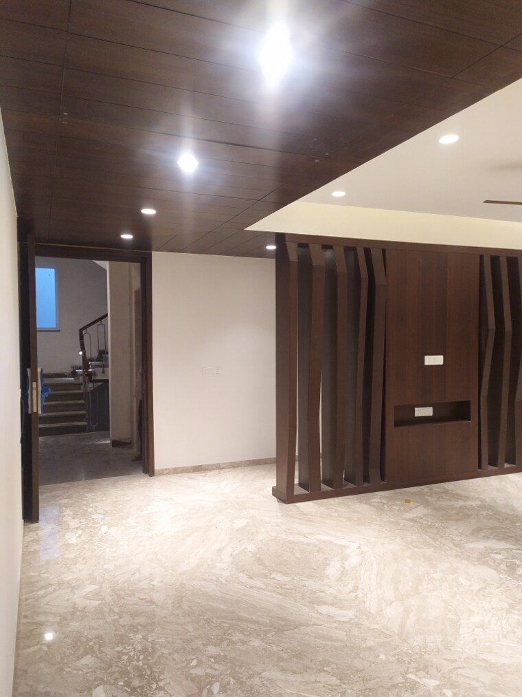 Living Room, greater kailash i 4 Bedroom 4500 Sq.Ft. Builder Floor In Greater Kailash I Delhi 9462718