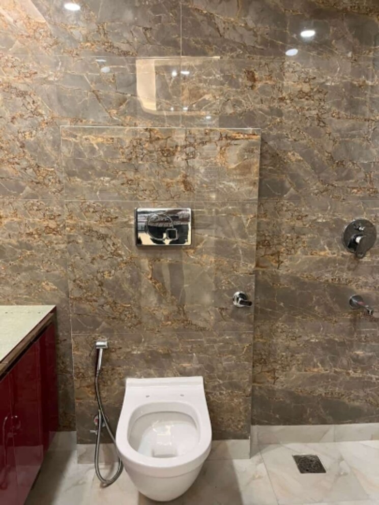 Attached Bathroom, greater kailash i 4 Bedroom 4500 Sq.Ft. Builder Floor In Greater Kailash I Delhi 9462718