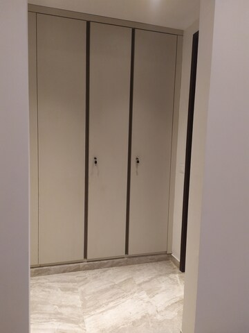 Master Bedroom in 4 BHK Builder Floor at Greater Kailash I – for Rent