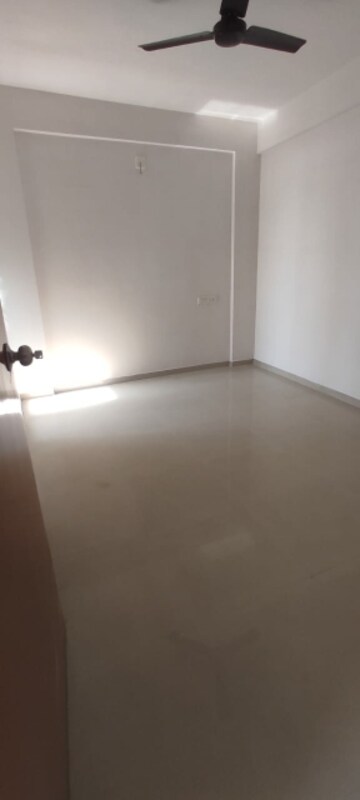 Room in 3 BHK Apartment at Chandlodia – for Rent