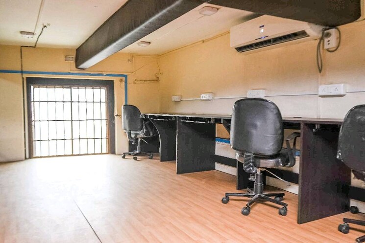 Team Area, bbd bagh Commercial Office Space 700 Sq.Ft. In Bbd Bagh Kolkata 9462724