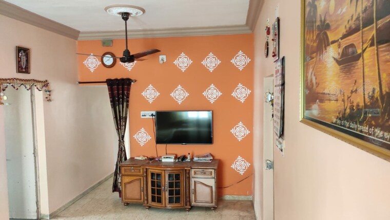 Living Room, satellite 3 Bedroom 1350 Sq.Ft. Apartment In Satellite Ahmedabad 9462816