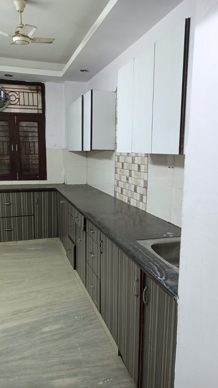 Kitchen, vivek vihar 2 Bedroom 1200 Sq.Ft. Builder Floor In Vivek Vihar Delhi 9462757