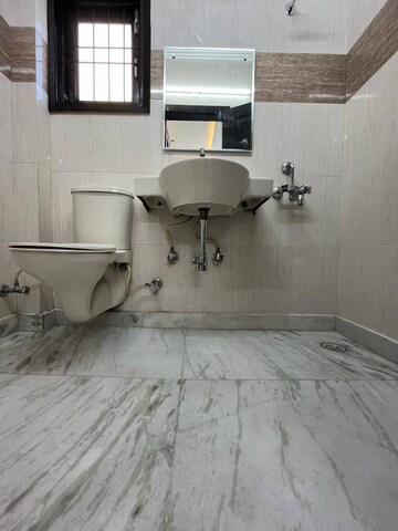 Attached Bathroom in 2 BHK Builder Floor at Kalkaji – for Rent