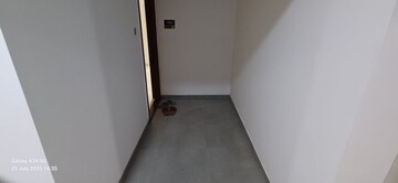 Room in 2 BHK Apartment at Krisala 41 Cosmo, Tathawade – for Rent