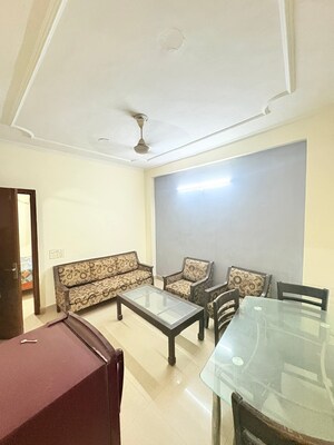 1 BHK Builder Floor For Rent in Chattarpur