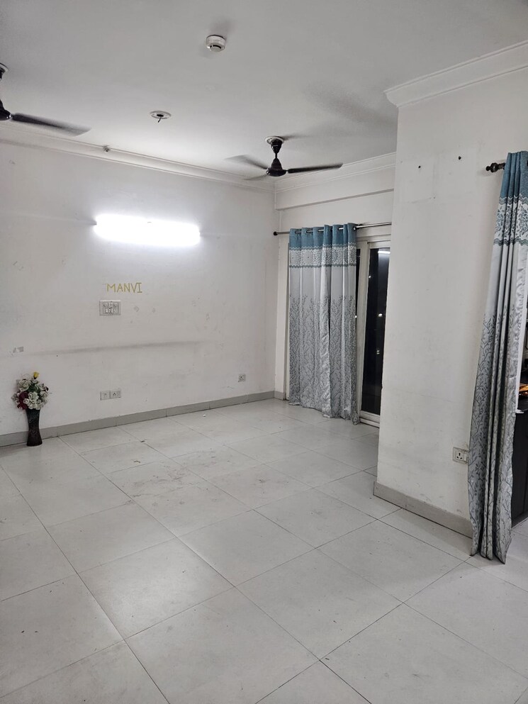 Room, trident-embassy 3 Bedroom 1500 Sq.Ft. Apartment In Sector 1 Greater Noida Greater Noida 9462807