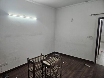 Bedroom in 3 BHK Apartment at Trident Embassy, Sector 1 Greater Noida – for Rent