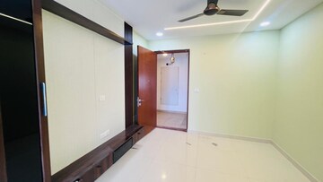 Room in 3 BHK Apartment at Prestige Tranquil, Kokapet – for Rent