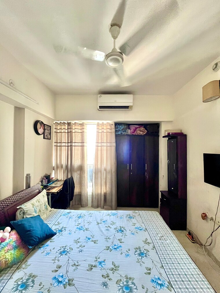 Bedroom, lodha-amara 2 Bedroom 672 Sq.Ft. Apartment In Kolshet Road Thane 9462862