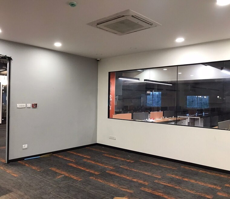 Room, koregaon park Commercial Office Space 3300 Sq.Ft. In Koregaon Park Pune 9462853