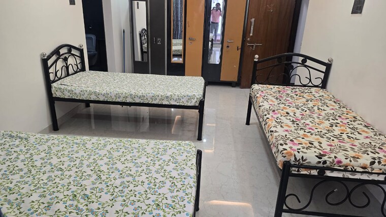 Bedroom, powai Pg For Boys & Girls In Powai 9462879