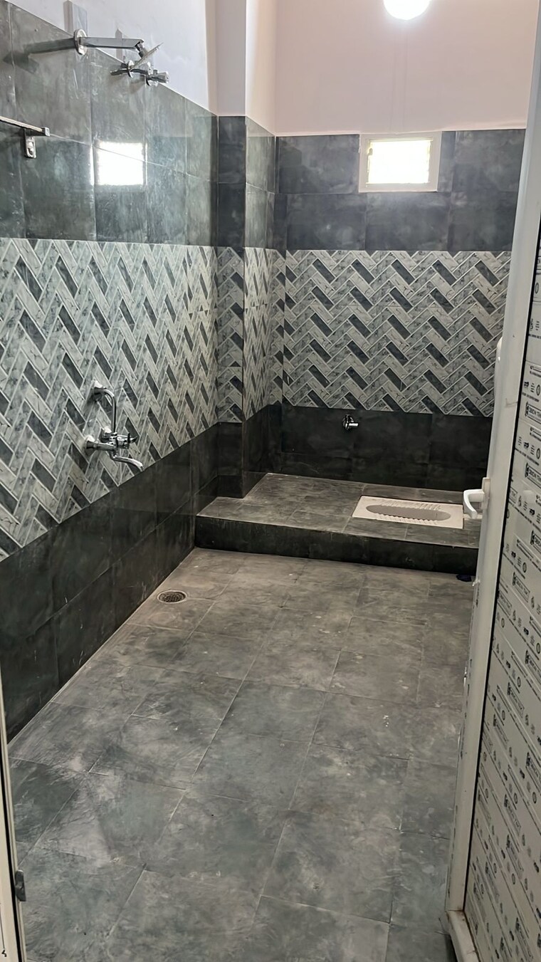 Bathroom, gutuwa 3 Bedroom 1900 Sq.Ft. Villa In Gutuwa Ranchi 9462888