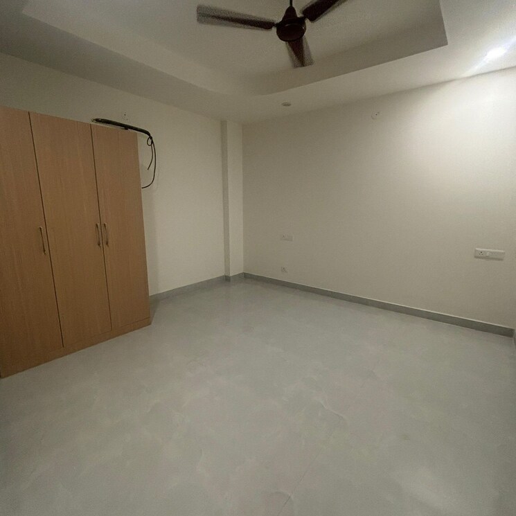 Room, palam vihar 3 Bedroom 2100 Sq.Ft. Builder Floor In Palam Vihar Gurgaon 9462927