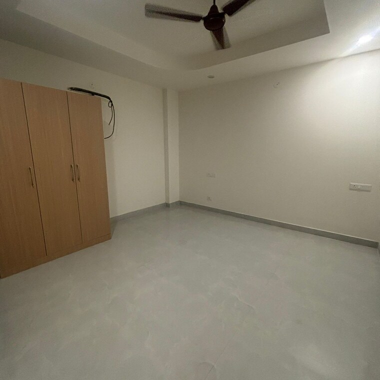 Room, palam vihar 3 Bedroom 2100 Sq.Ft. Builder Floor In Palam Vihar Gurgaon 9462927