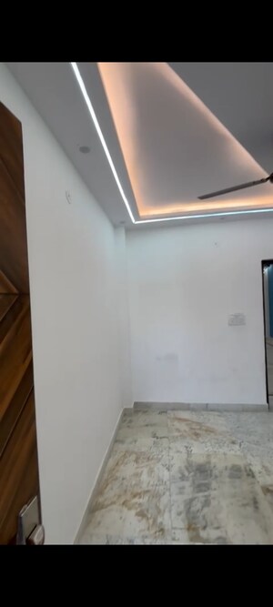 Room in 1 BHK Builder Floor at Bhavya Apartments Vaishali, Vaishali Sector 4 – for Sale