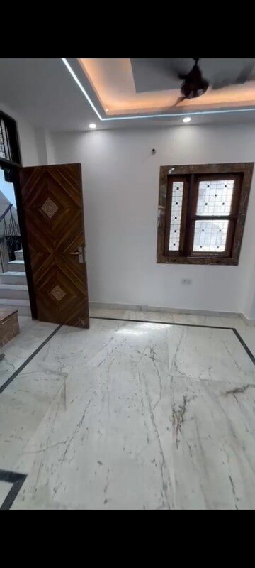 Room in 1 BHK Builder Floor at Bhavya Apartments Vaishali, Vaishali Sector 4 – for Sale