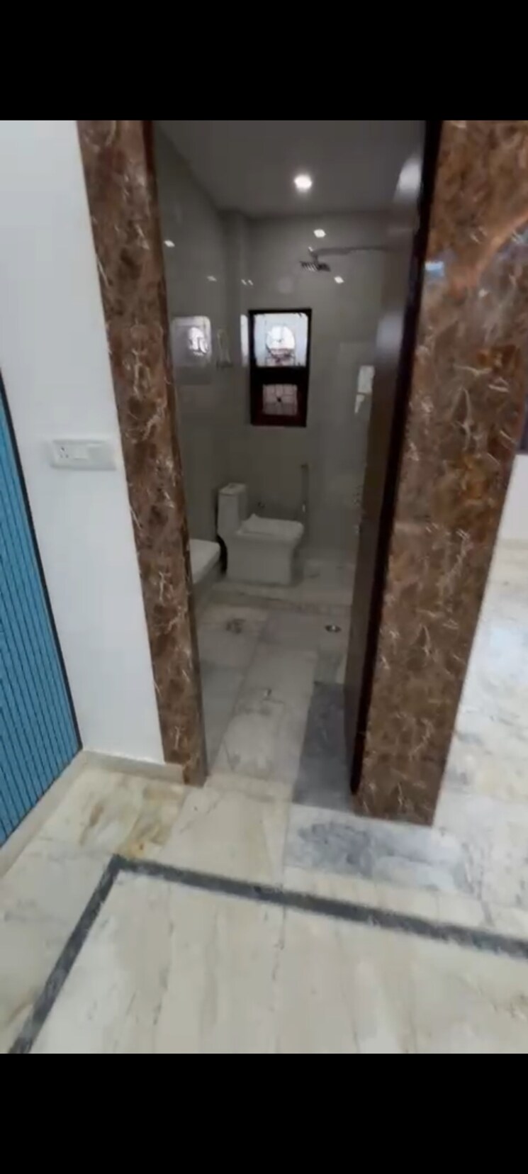 Bathroom, bhavya-apartments-vaishali 1 Bedroom 600 Sq.Ft. Builder Floor In Vaishali Sector 4 Ghaziabad 9462981