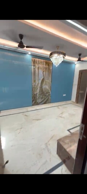 Room in 1 BHK Builder Floor at Bhavya Apartments Vaishali, Vaishali Sector 4 – for Sale