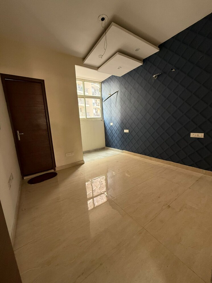 Room, pir machalla 3 Bedroom 990 Sq.Ft. Apartment In Pir Machalla Zirakpur 9463007