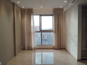 Room in 2 BHK Apartment at Castle Rock, Powai – for Rent
