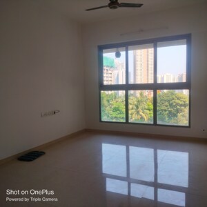 Room in 2 BHK Apartment at The Wadhwa Anmol Fortune, Goregaon West – for Rent
