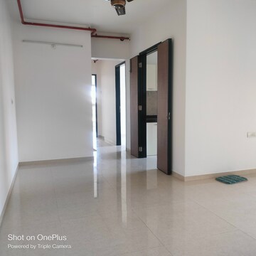 Room in 2 BHK Apartment at The Wadhwa Anmol Fortune, Goregaon West – for Rent