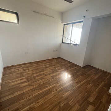 Room in 1.5 BHK Apartment at Lodha Palava City Lakeshore Greens, Hedutane – for Sale