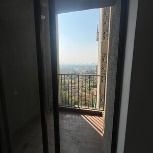 Building Lobby in 1.5 BHK Apartment at Lodha Palava City Lakeshore Greens, Hedutane – for Sale