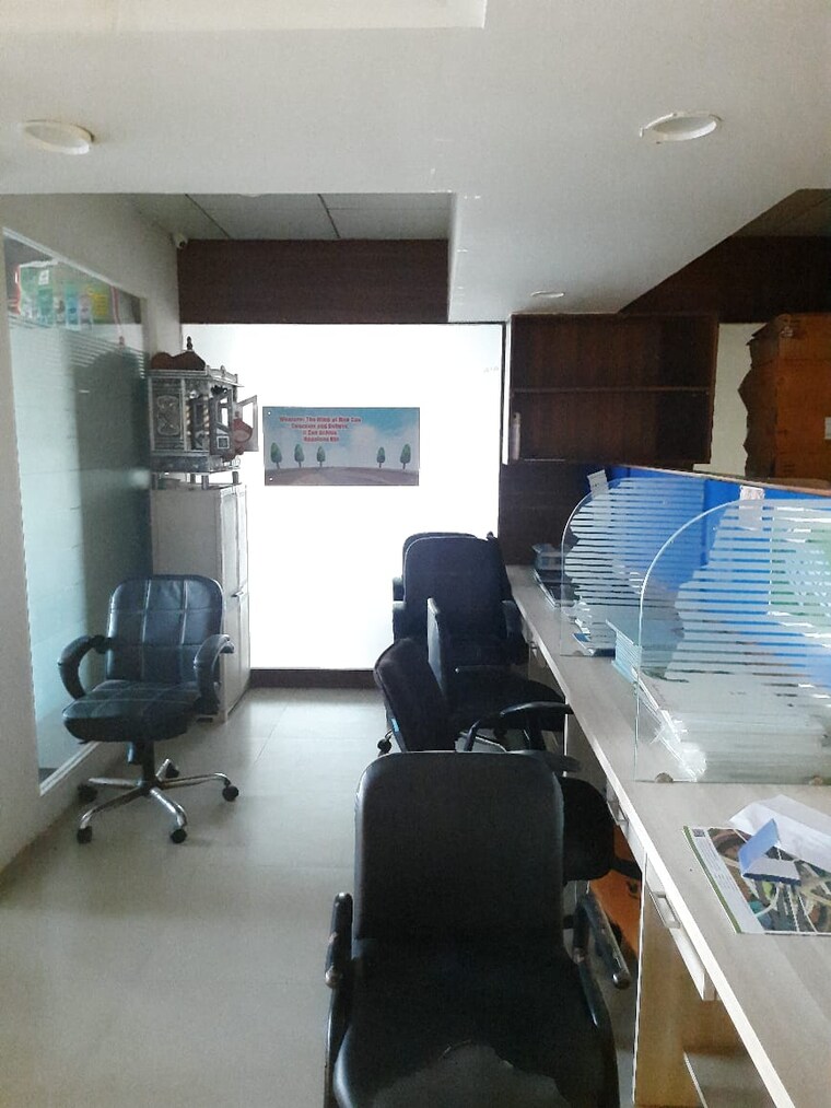 Team Area, shivalik-satyamev Commercial Office Space 2959 Sq.Ft. In Bopal Ahmedabad 9463025
