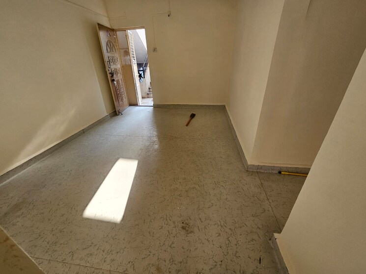 Room, sun-city 1 Bedroom 595 Sq.Ft. Apartment In Sinhagad Road Pune 9463055