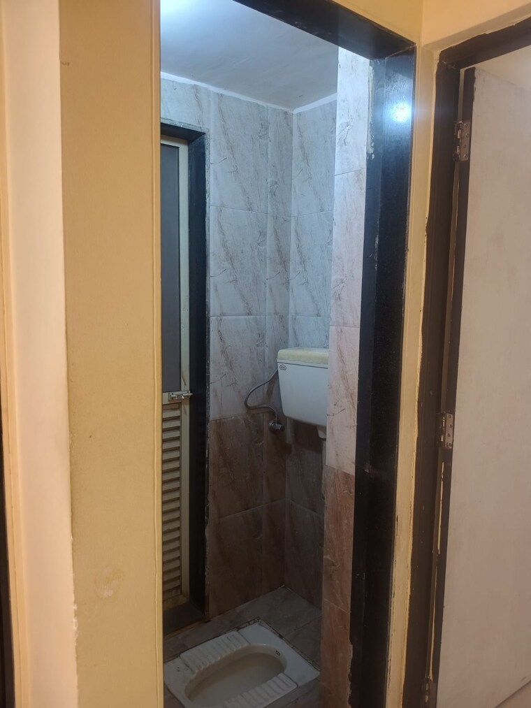 Bathroom, tejas-palak 2 Bedroom 980 Sq.Ft. Apartment In Ulwe Navi Mumbai 9463044