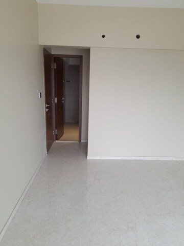 Room in 3 BHK Apartment at Krishna Ashish Apartment, Malad West – for Rent