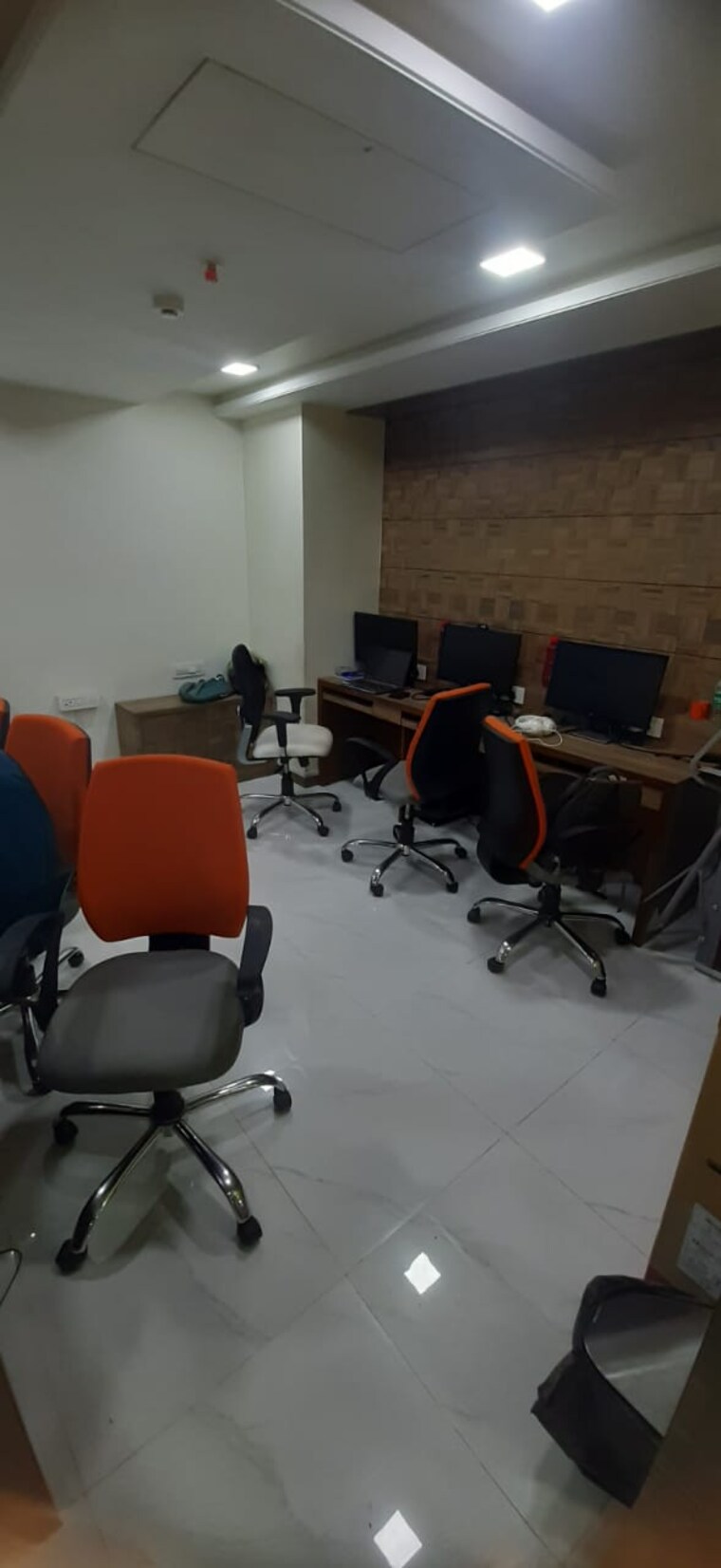 Team Area, kanakia-boomerang Commercial Office Space 2500 Sq.Ft. In Powai Mumbai 9463059