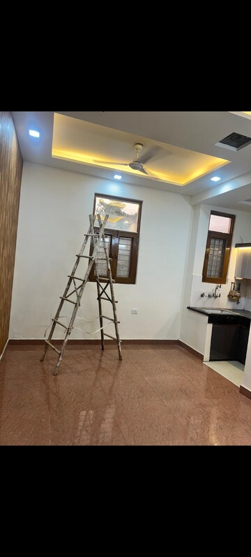 Gym in 1 BHK Builder Floor at Shiv Ganga Apartments Vasundhara, Vasundhara Sector 4 – for Sale
