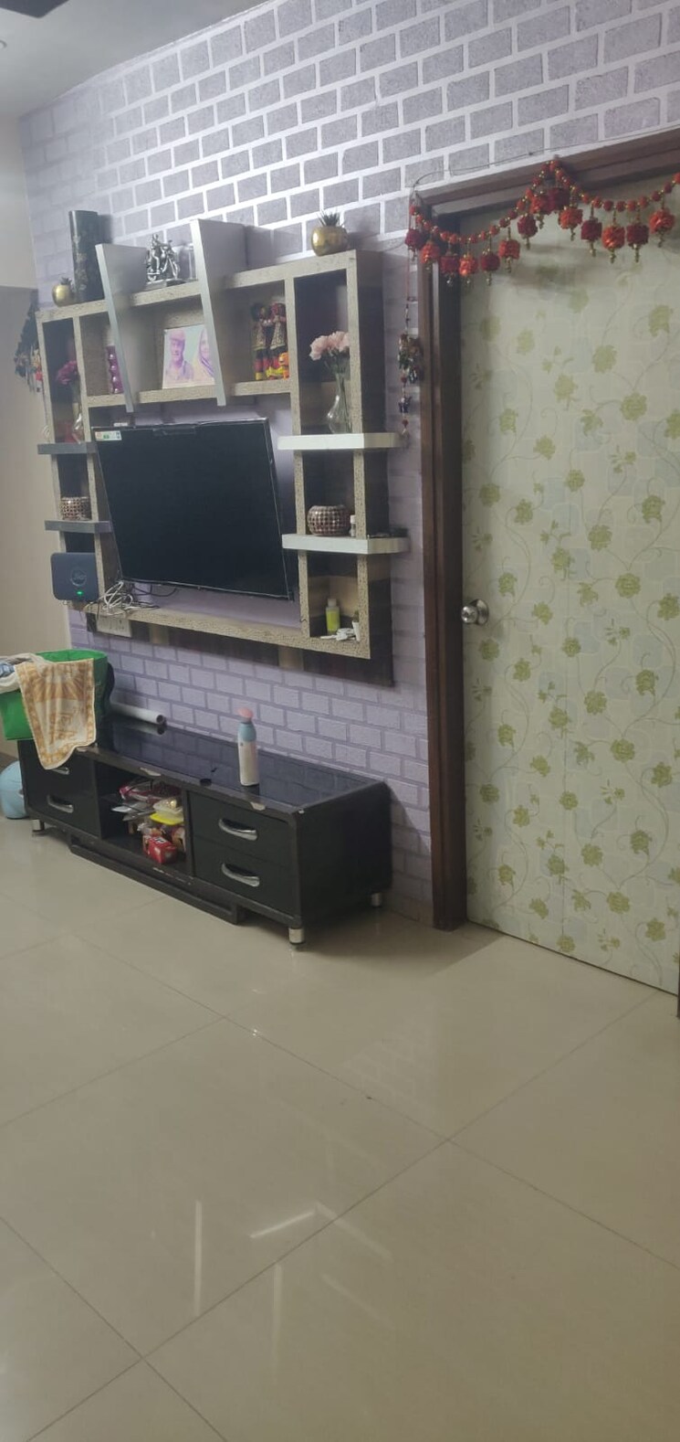 Living Room, trupti-chs-chembur 2 Bedroom 630 Sq.Ft. Apartment In Chembur Mumbai 9463087