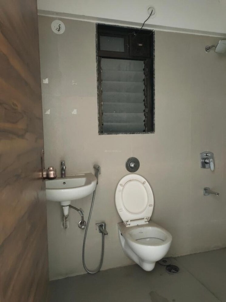 Bathroom, malad east 2 Bedroom 707 Sq.Ft. Apartment In Malad East Mumbai 5736151