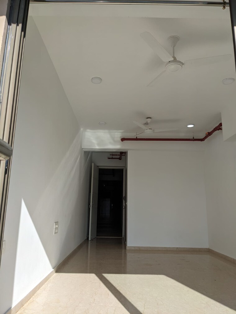 Room, hiranandani-regent-hill 1 Bedroom 379 Sq.Ft. Apartment In Powai Mumbai 9463090