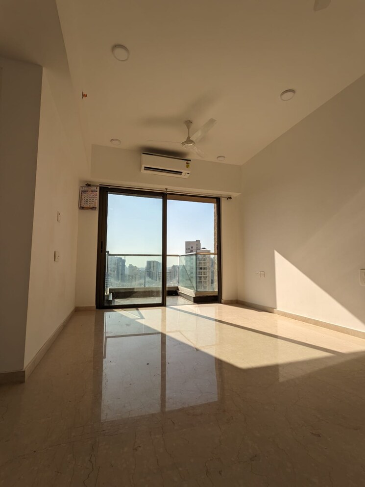 Room, hiranandani-regent-hill 1 Bedroom 379 Sq.Ft. Apartment In Powai Mumbai 9463090