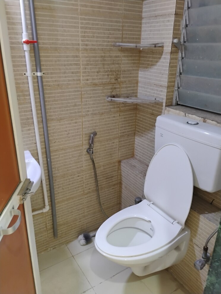 Bathroom, db-realty-orchid-ozone 2 Bedroom 875 Sq.Ft. Apartment In Ketkipada Mumbai 9463379