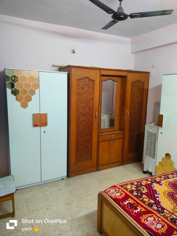 Bedroom in 2 BHK Apartment at Sabarmati – for Rent