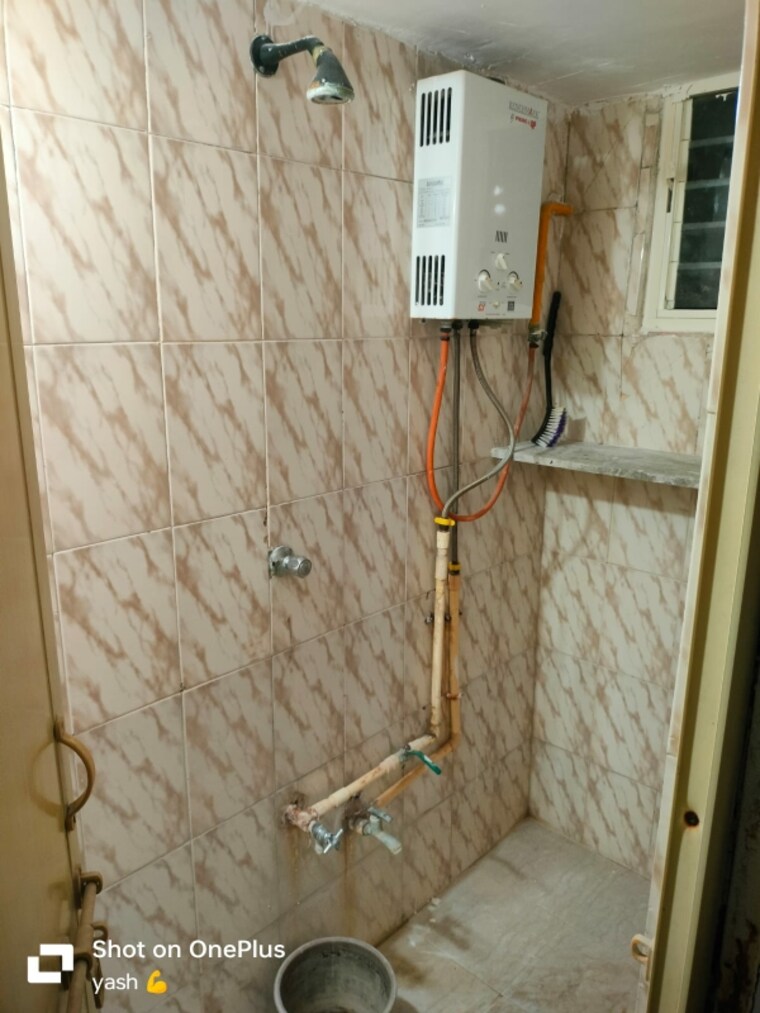 Bathroom, sabarmati 2 Bedroom 1400 Sq.Ft. Apartment In Sabarmati Ahmedabad 9463119