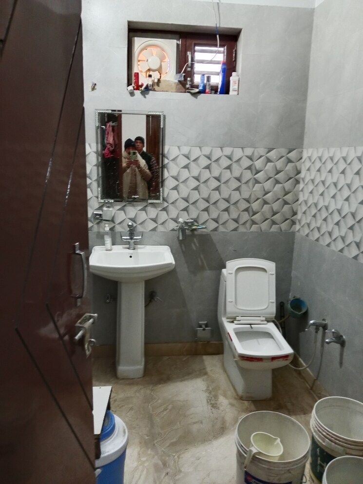 Attached Bathroom, sector 18 1.5 Bedroom 566 Sq.Ft. Builder Floor In Sector 18 Panipat 9463128