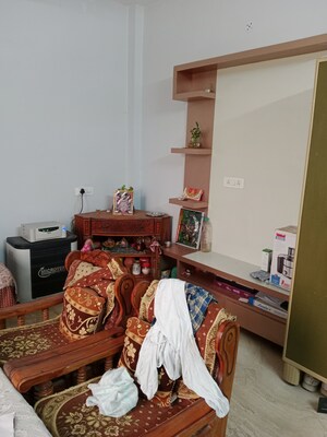 Room in 1.5 BHK Builder Floor at Sector 18 – for Rent