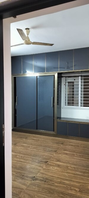 Room in 3 BHK Apartment at Ambience Courtyard, Manikonda – for Rent