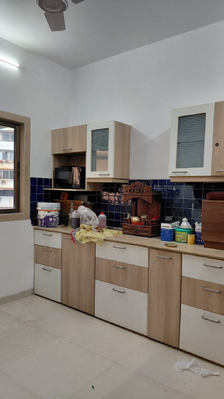 Kitchen, bandra west 2 Bedroom 700 Sq.Ft. Apartment In Bandra West Mumbai 9463111