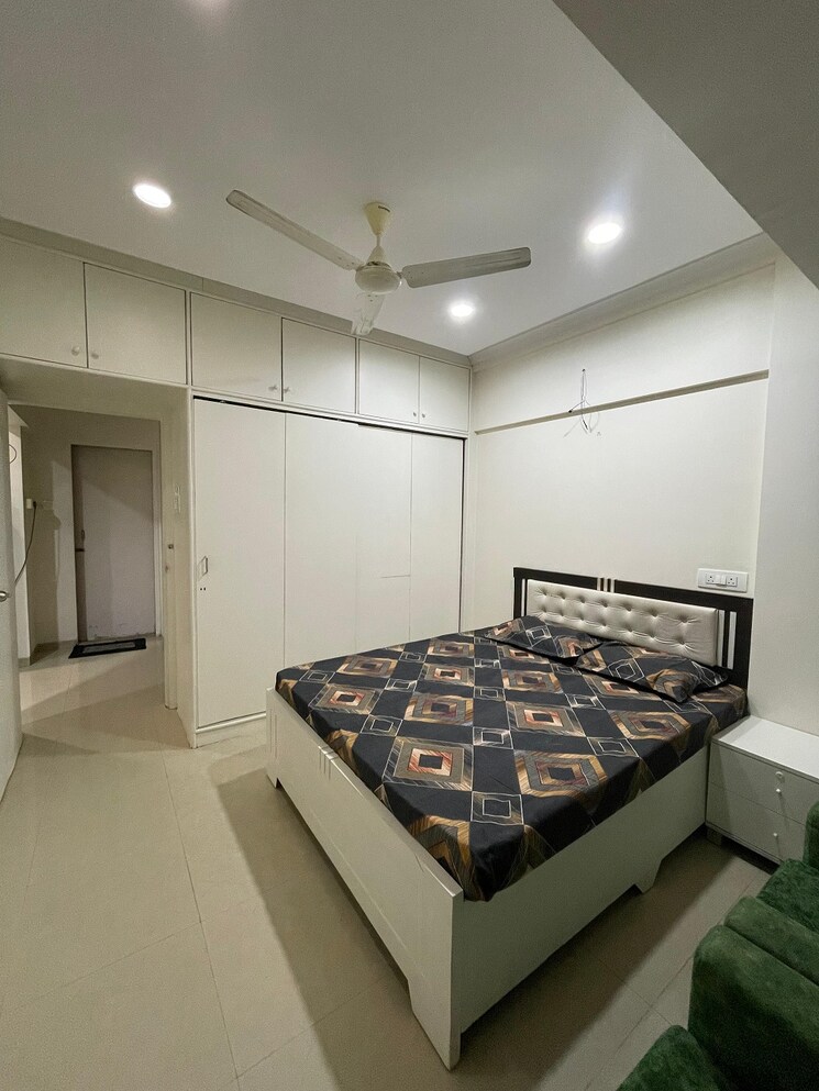 Bedroom, khar west 1 Bedroom 500 Sq.Ft. Apartment In Khar West Mumbai 9463179
