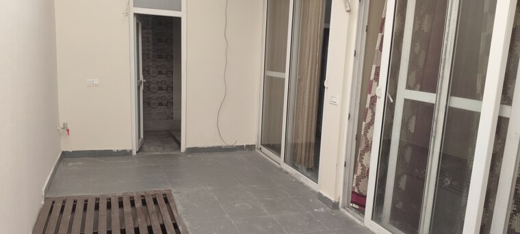Balcony, lohgarh 5 Bedroom 4500 Sq.Ft. Independent House In Lohgarh Zirakpur 9463188