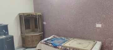 Room in 5 BHK Independent House at Lohgarh – for Rent