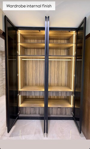 Furnished Amenities in 4 BHK Builder Floor at Sushant Lok 3, Sector 57 – for Sale